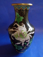 Copper vase decorated with Chinese enamel