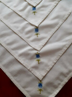 6 Pcs. Embroidered napkin. 28X28 cm