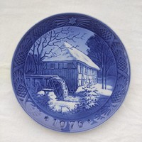 Royal Copenhagen Christmas plate, product of the Royal Danish Porcelain Factory, 1976