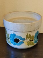 Városlőd antique majolica pot and base in good condition.