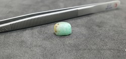 Colombian emerald cabochon 6.32 carats. With certification.