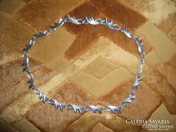 Interesting metal pattern necklace, length: 45 cm