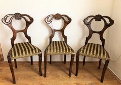 Restaurált Biedermeier szék.