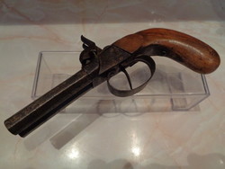 Double-barreled pistol from the 1848 War of Independence