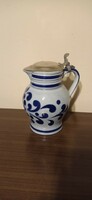 Covered wine jug, marked, in good condition. 18/22 Cm