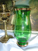 Green-gold glass vase. Height: 21.5 cm.