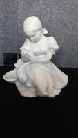 Zsolnay white porcelain goose stuffing girl, unmarked, 17 cm high, bottom diameter: 15 cm,
