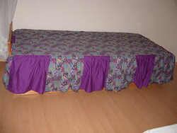 Bedspread with patchwork pattern