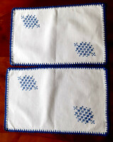 2 pcs. Embroidered linen tablecloth. 35X22 cm