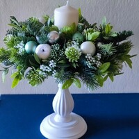 Elegant Christmas/winter table decoration