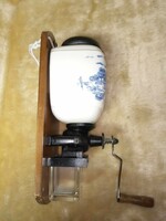 Fali Holland porcelán kávédaráló patinás állapotban, gyűjtőknek.