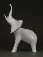 1P695 retro white Raven House porcelain elephant figure 18 cm