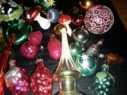 Many retro Christmas tree decorations
