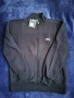 Umbro new original sweater for sale in size m.