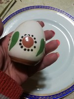 Ceramic egg-shaped salt holder 12.