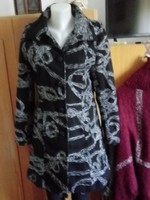 Black coat with cute gray pattern (l)