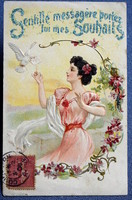 Antik dombornyomott üdvözlő képeslap - hölgy galambbal  1907ből