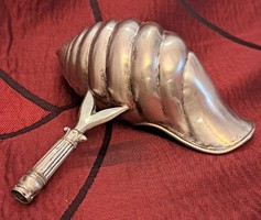 Antique snail shell, silver-plated spoon (l4252)