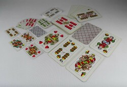 1P434 Három különböző méretű 32 lapos magyar kártya pakli