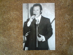 Korda György dedikált fényképe (színész, énekes fotók) 9,5 cm x 6,5 cm
