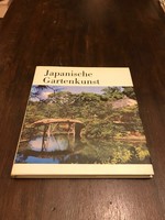 Japanische Gertenkunst címmel német nyelvű természettudományi könyv.Teljesen új állapotban.