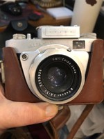 Altix-Nb fényképezőgép 1958-ból, Carl Zeiss objektivvel.