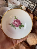Gyönyörű Alboth & Kaiser Bavaria porcelán rózsás virágmintás 13.5 cm átmérőjű  mogyorós tálka kínáló