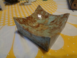 Zsolnay  , Fürtös féle , pirogranit  tálka , hamuzó   , 16 x 16 x 7  cm