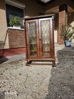 Colonial display cabinet for sale in good condition.