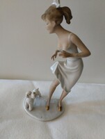 Schaubach Kunst porcelán hölgy kiskutyájával