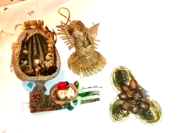 Four pieces of old Christmas ornaments made from crops 18.
