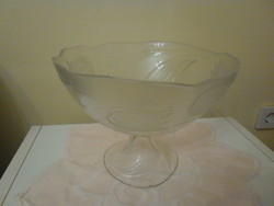 Glass fruit serving bowl with a tulip pattern