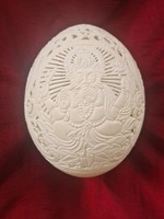 Rare, collector's item, beautifully carved stucco egg from Bali