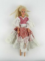 1J105 Mattel 1976 Barbie doll