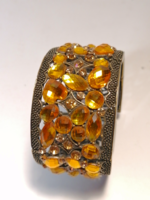 Bracelet with golden yellow rhinestones (1018)