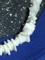 Gyönyörű fehér színű nemes kővel női vagy férfi nyaklánc 42cm
