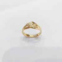 14 Carats, 2.65g. Fashionable women's zircon stone gold ring (no. 23/59)