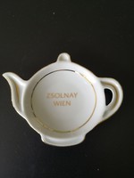 Zsolnay gold filter holder with the inscription 