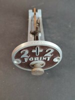 Két forintos pénz bedobó automatika retro játékgépbe, egyéb ipari emlék- EP