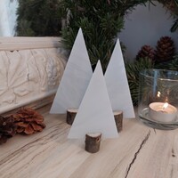Fehér díszüveg karácsonyfa 3 darabos készlet fa talpban