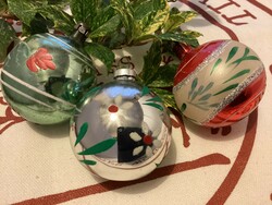 Régi üveg gömb karácsonyfadíszek