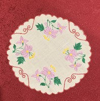 Embroidered tablecloth / table decoration