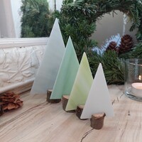 Fehér-zöld- szürke díszüveg karácsonyfa 4 darabos készlet fa talpban