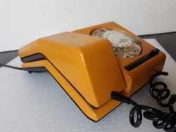 Retro CB811 MM sárga tárcsás telefon fali dugaljjal