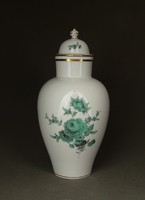 1E332 Meissen porcelain urn frame with antique lid 25 cm