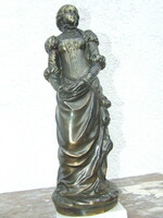 Statue of a lady in spain