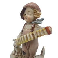 Harmonious little boy with porcelain dogs m755