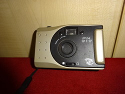 PN 919 fényképezőgép, 28mm lens. Jókai.