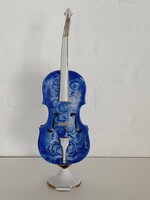 Nagyméretű porcelán hegedű, 48 cm