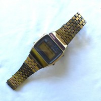 Retro men's seiko quartz watch for sale to collectors! (Does not work)